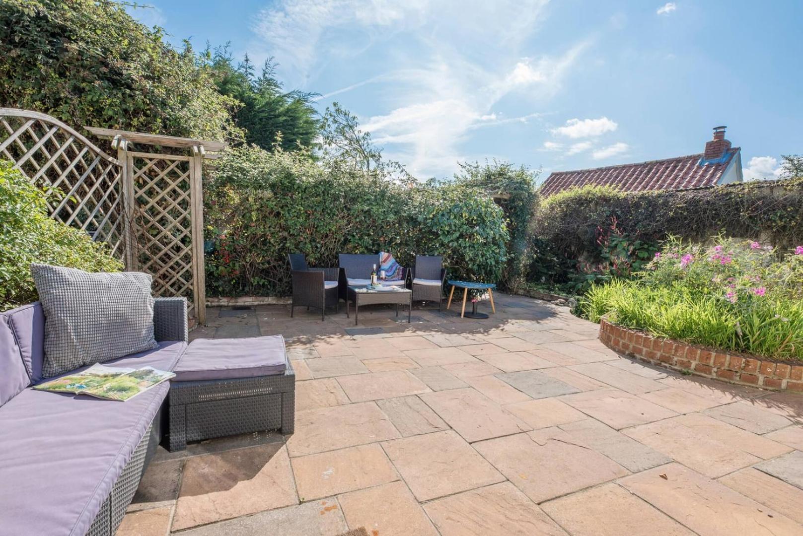 Saxon Cottage, Friston Exterior photo