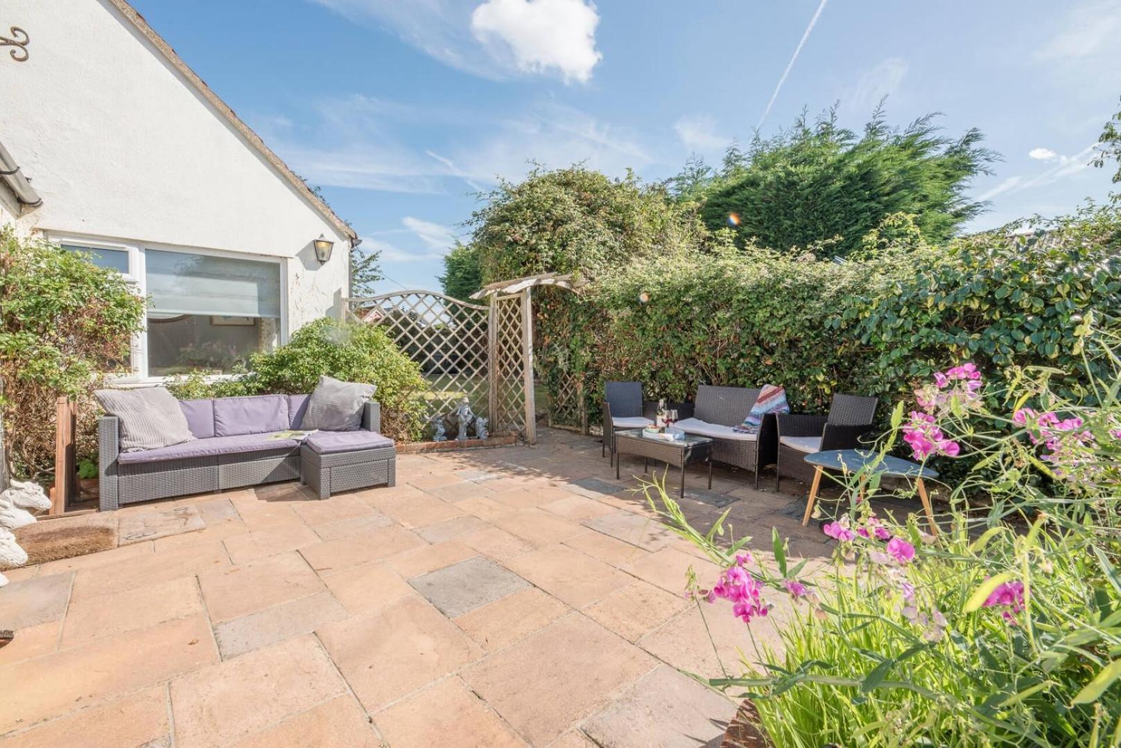 Saxon Cottage, Friston Exterior photo